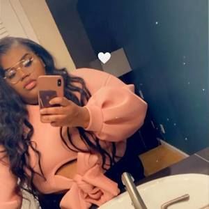 Meet your Posher, Donesha